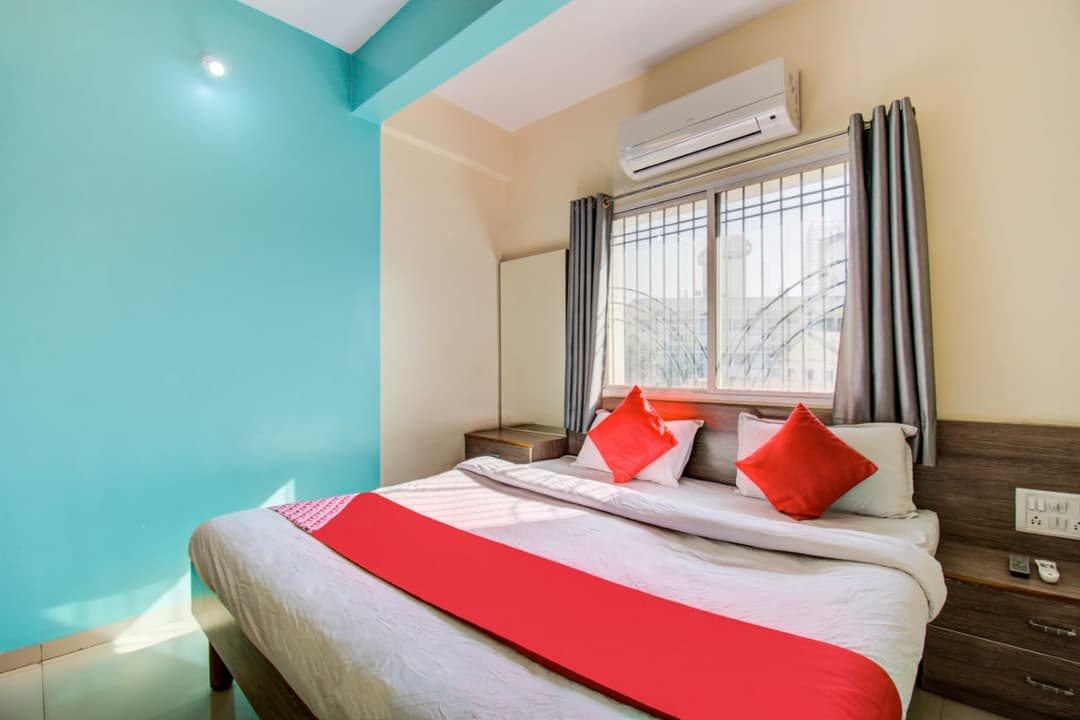 Hotel Rooms 3